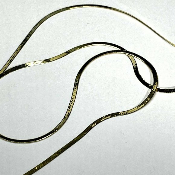 Shimmering 14K Solid Yellow Gold Herringbone 1.3mm Chain Necklace 16” - Picture 1 of 6